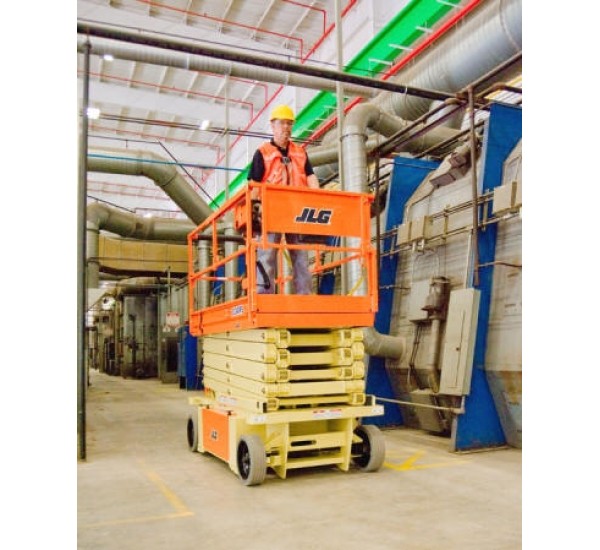 JLG Electric Scissor Lift